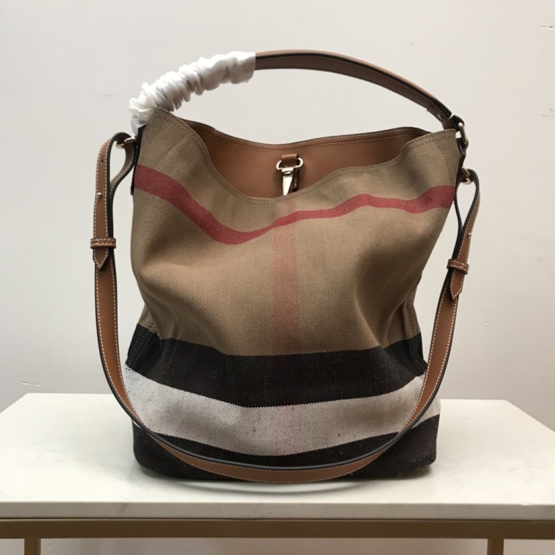 B**rry shopping bags